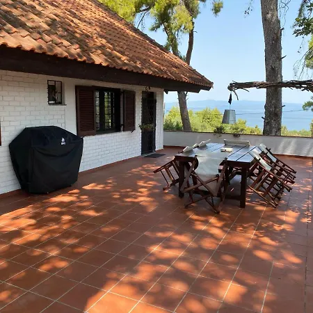 Wild Oaks Κρυοπηγή