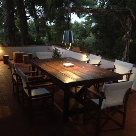 Wild Oaks Holiday home Kriopigi